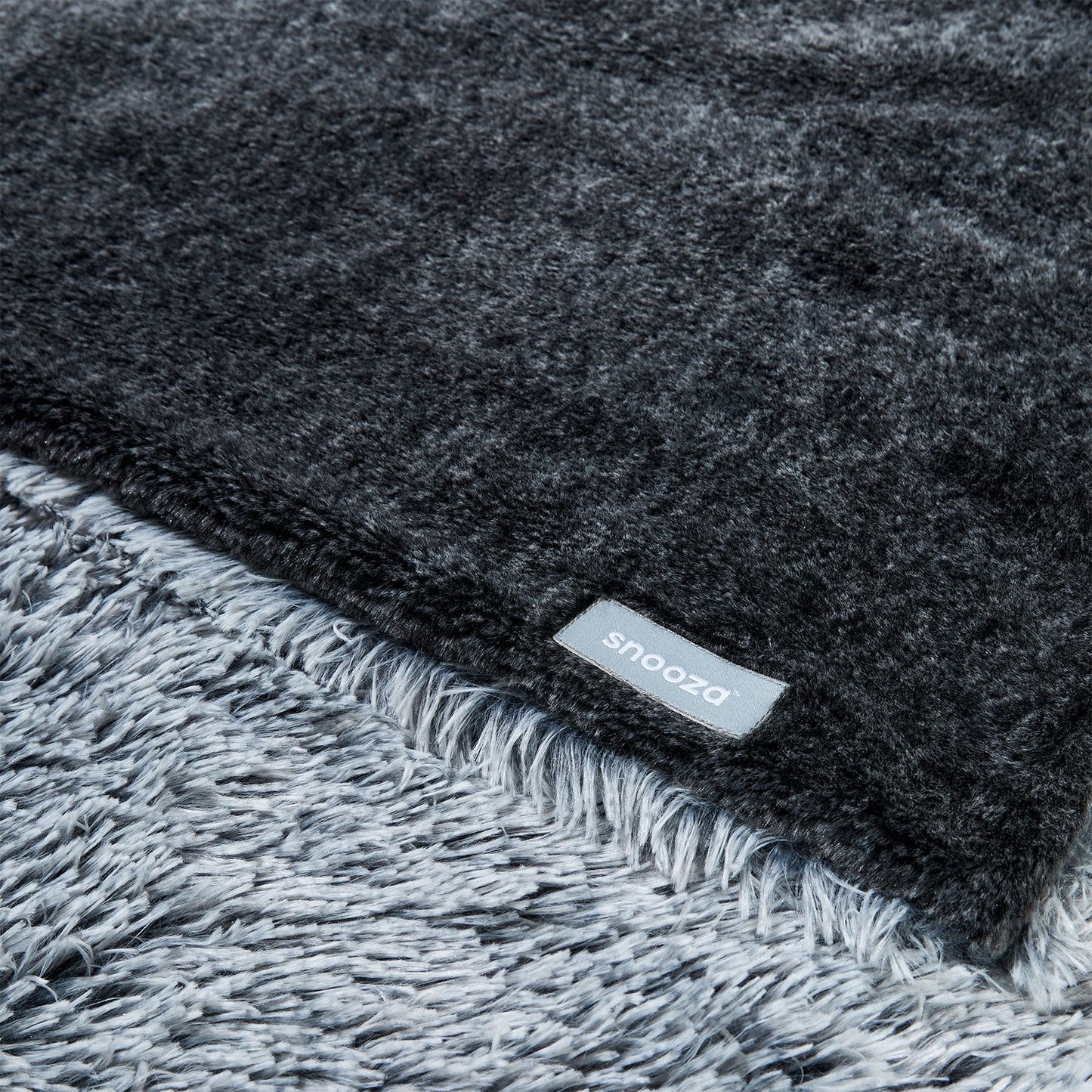 Snooza – Calming Cuddler Blanket – Silver Fox