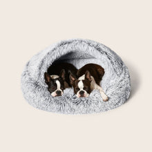 Snooza – Calming Hoodie Cuddler – Silver Fox