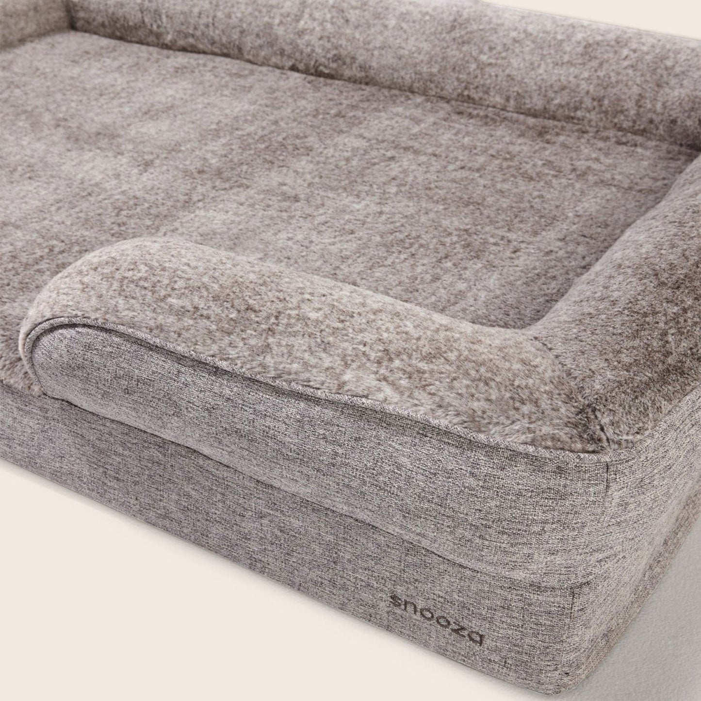 Snooza – Ultra Luxe Retreat – Husky